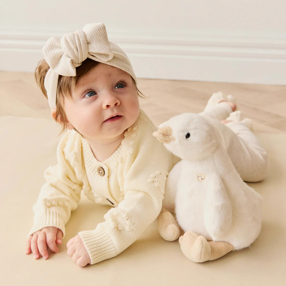 Snuggle Bunnies | Rose The Duck