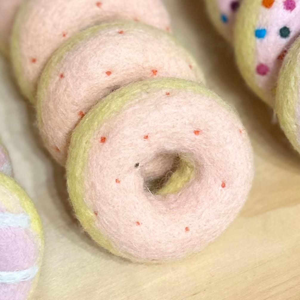 Juni Moon | Felt Donuts