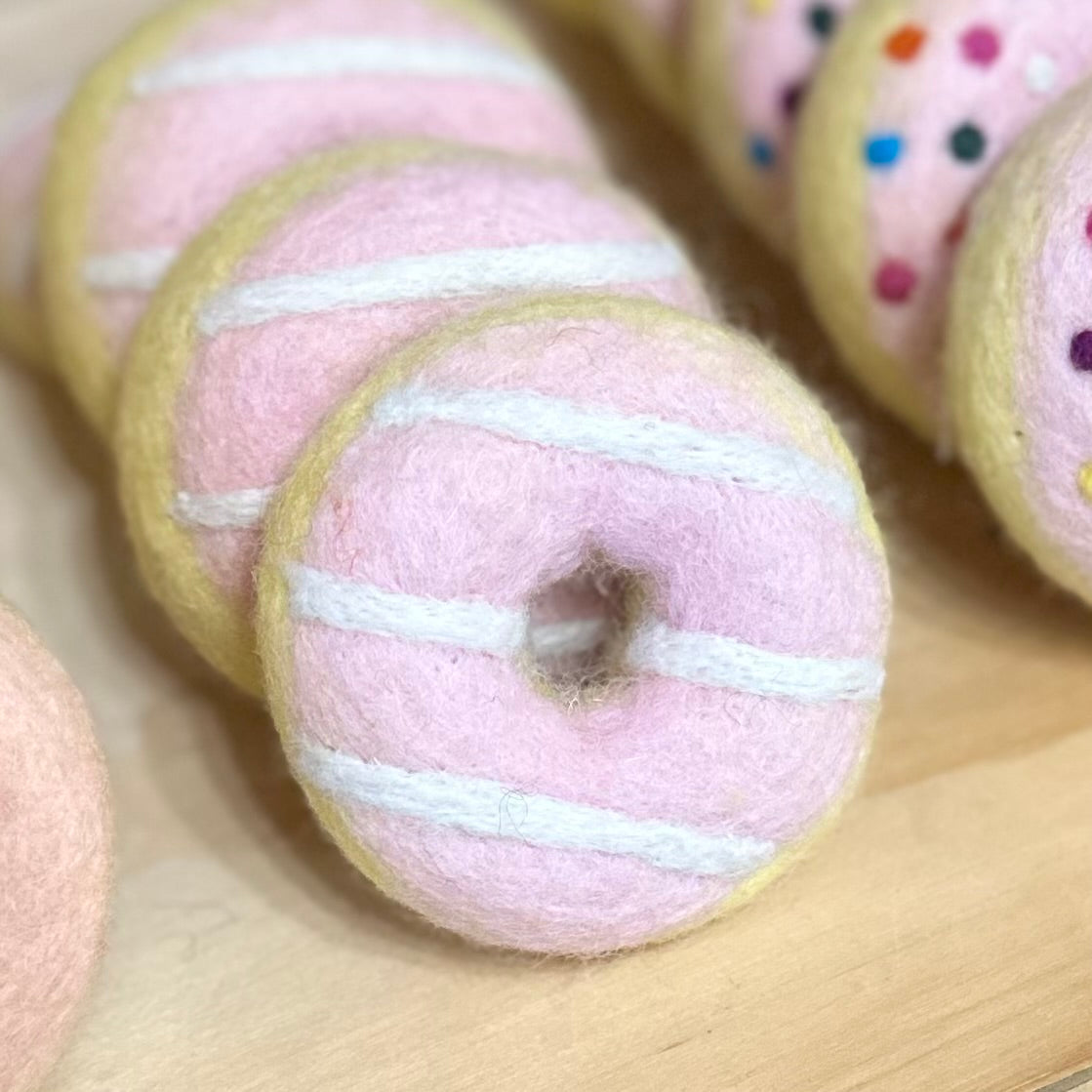 Juni Moon | Felt Donuts