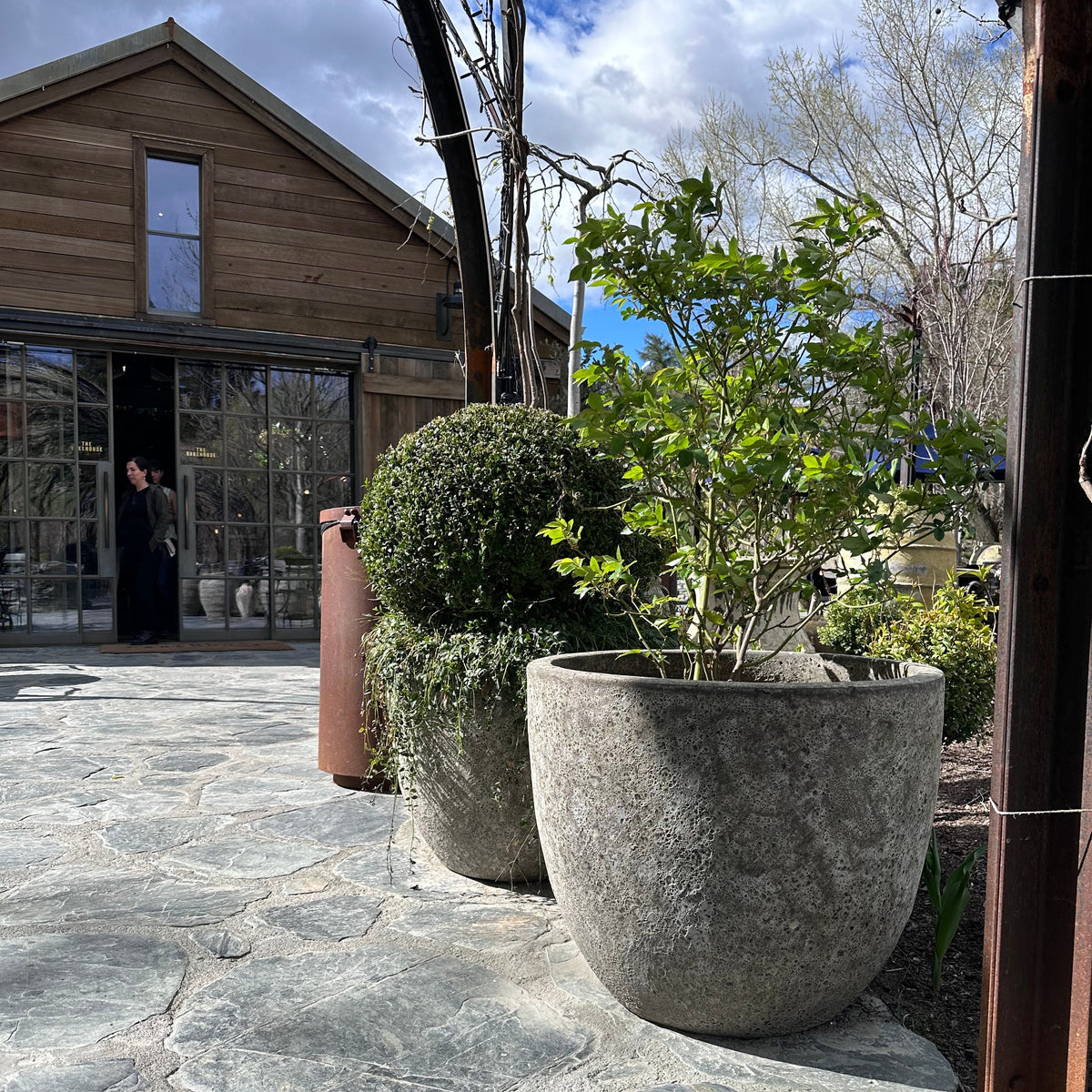 Outdoor Pot | Lava Grey Medium