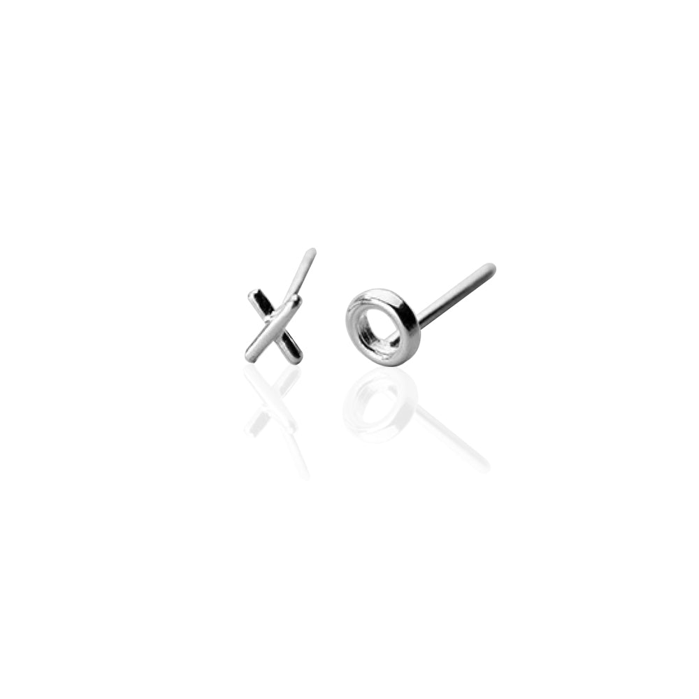 Sterling Silver X O stud earrings 