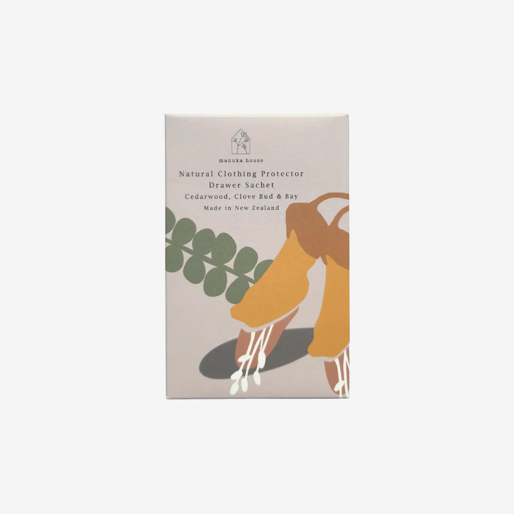 Package of a natural clothing protector drawstring sachet with illustrations on a white background