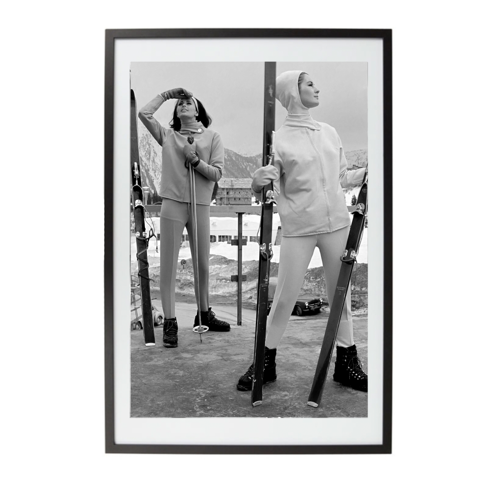 Art Print | Skiier Girls