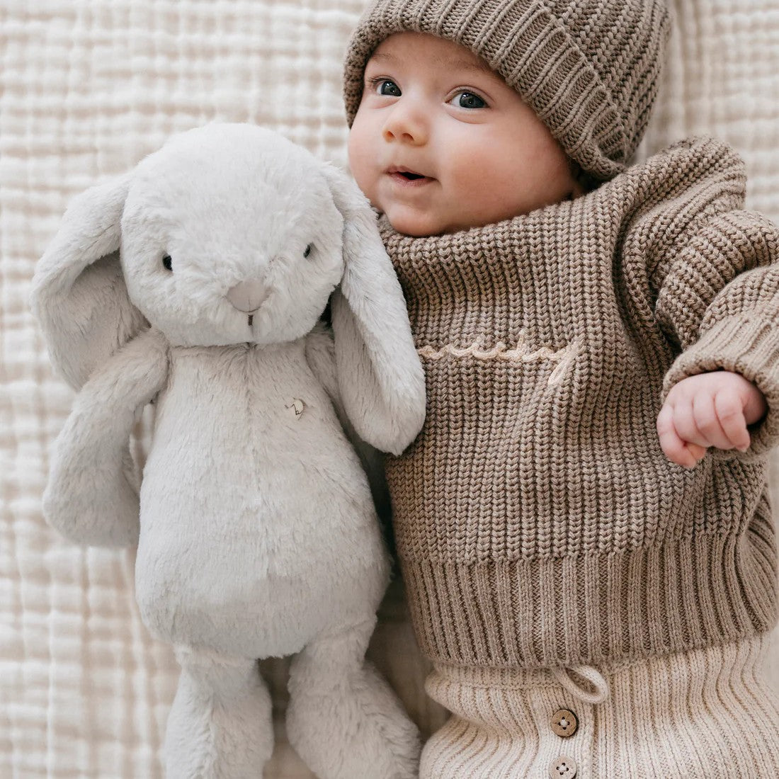 Snuggle Bunnies | Penelope