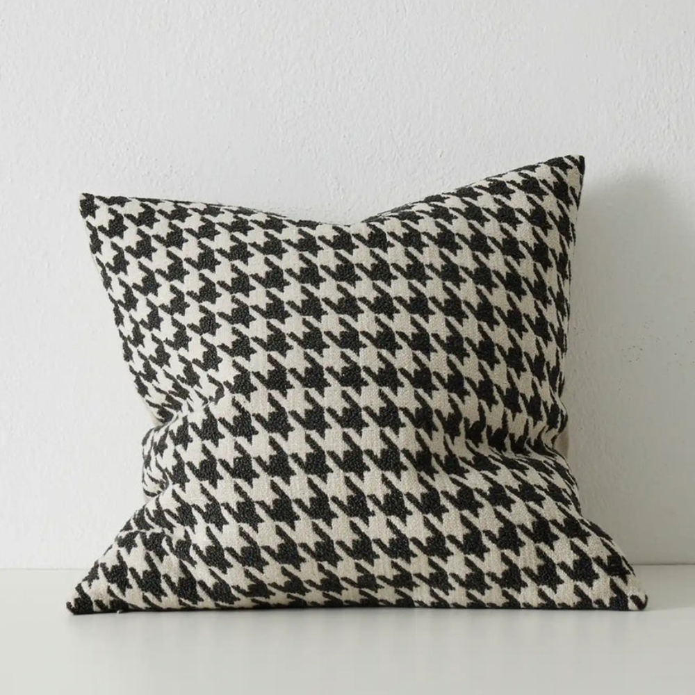 Giovanni Cushion | Midnight